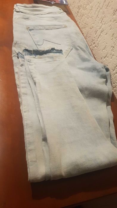 Calças de ganga claras elasticas tamanho 42 - 5€