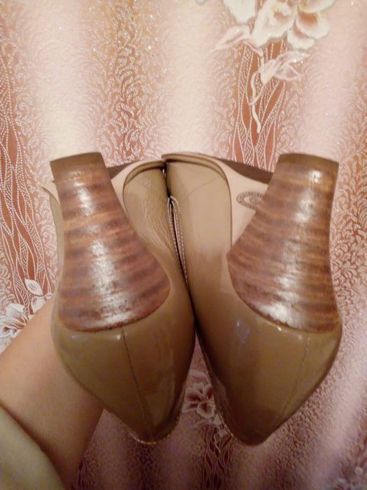 Туфли лаковые Clarks