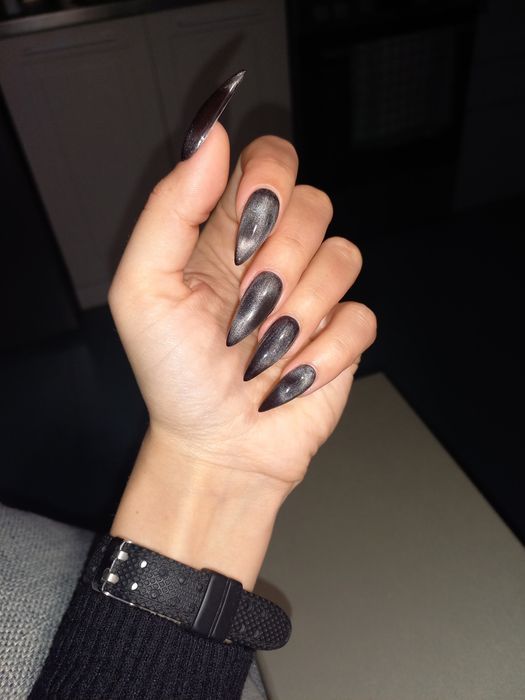 Маникюр, педикюр, нарашивание