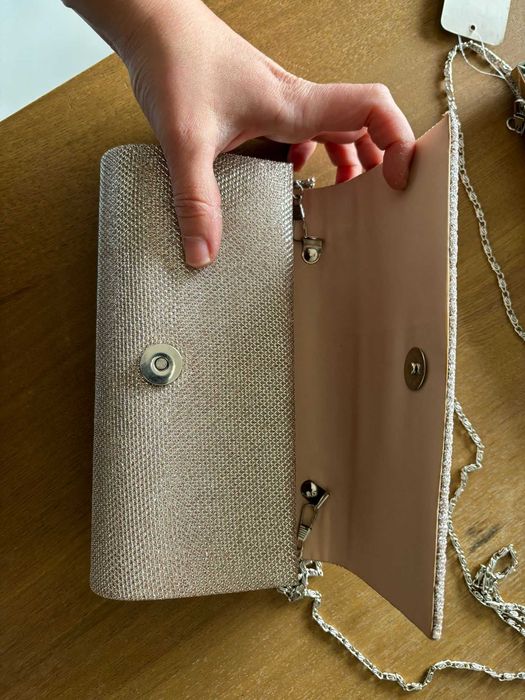 Vendo bolsas / carteiras cerimónia NOVAS