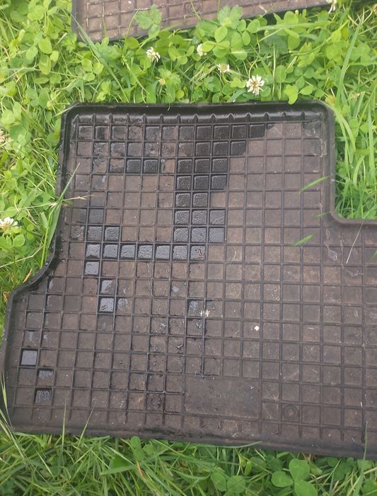 Dywany gumowe do Opla Astry F Combi i Corsy B z 1997r