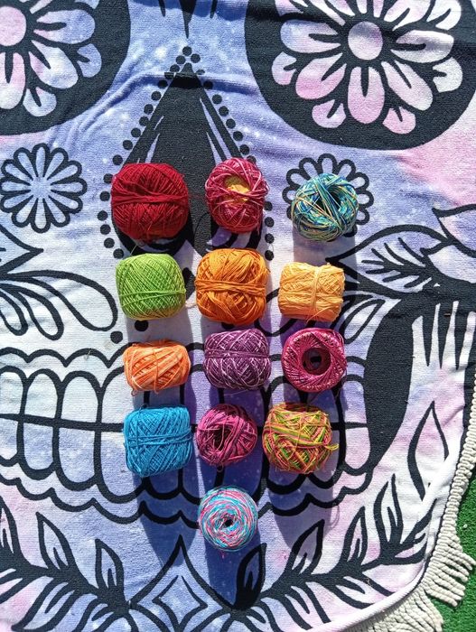 Lote de linhas coloridas para artesanato437399682643415044