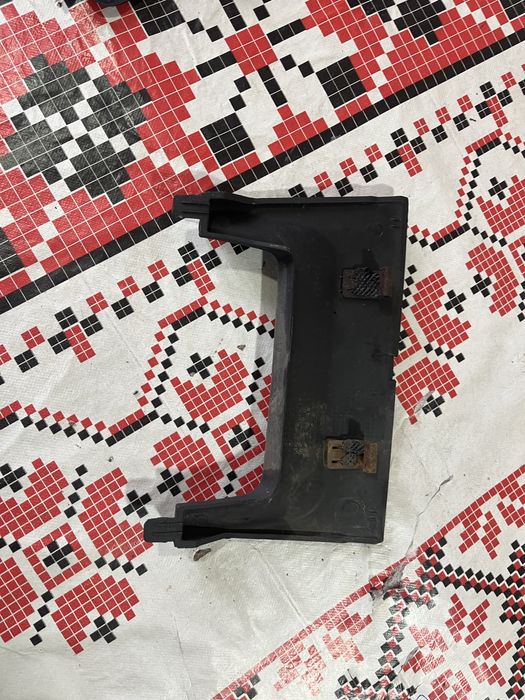 Заглушка переднего бампера мл270 рест.