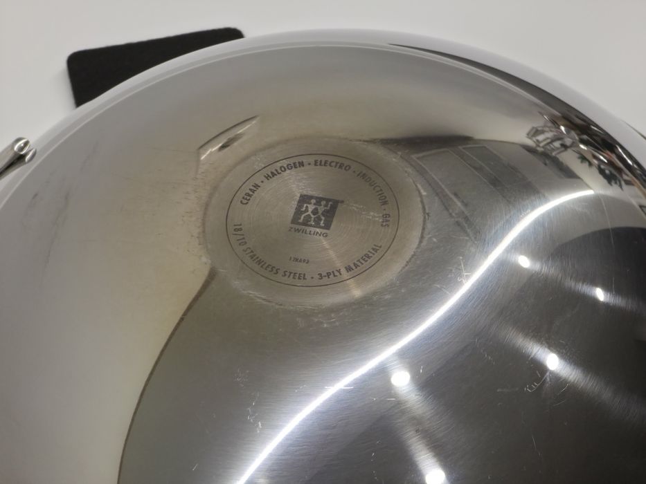 ZWILLING Wok 32cm
Wok 32 cm, SST 18/10, Prata