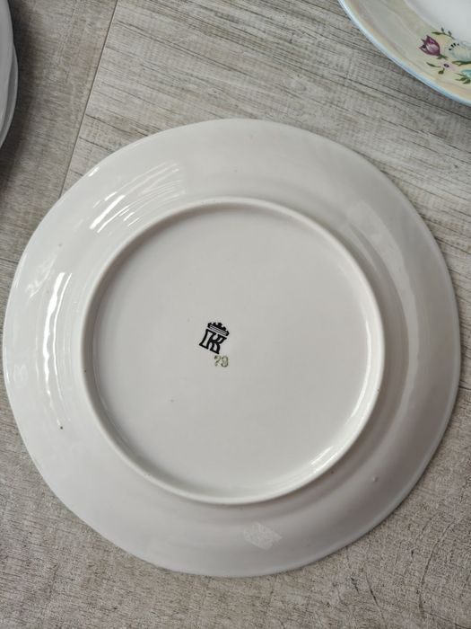 Zestaw talerzyków porcelanowe z 1978