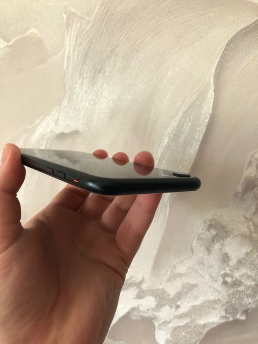IPhone SE 2022 3 Gen 64 Gb
