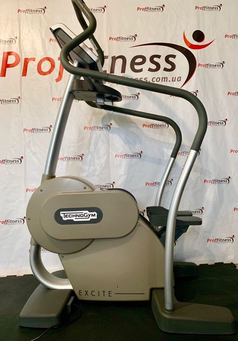 Професійний Степер Technogym EXCITE 700 LED (Італія)