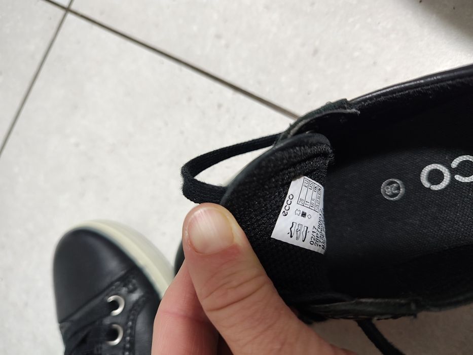Nowe buty ECCO, sznurowane