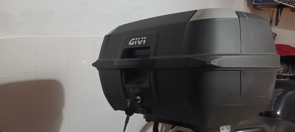 Mota Honda CBF 500 em bom estado