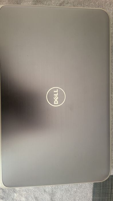 Laptop Dell inspirion 17 cali