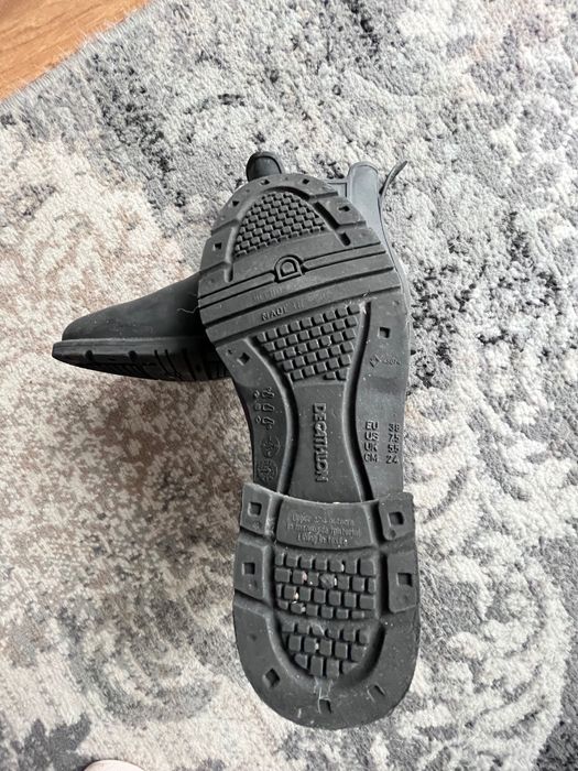 Buty do jazdy konnej 38 uszkodzone