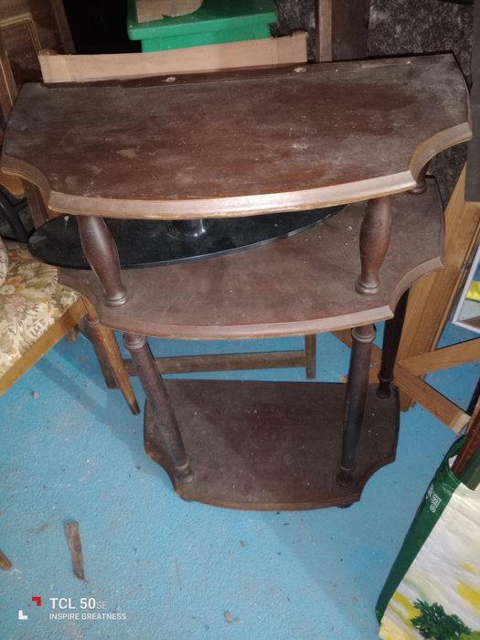 Vários móveis antigos a precisar de restauro 10€ cada um