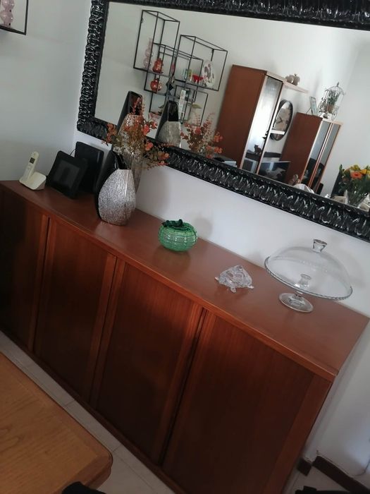 Aparador Sala bom estado.