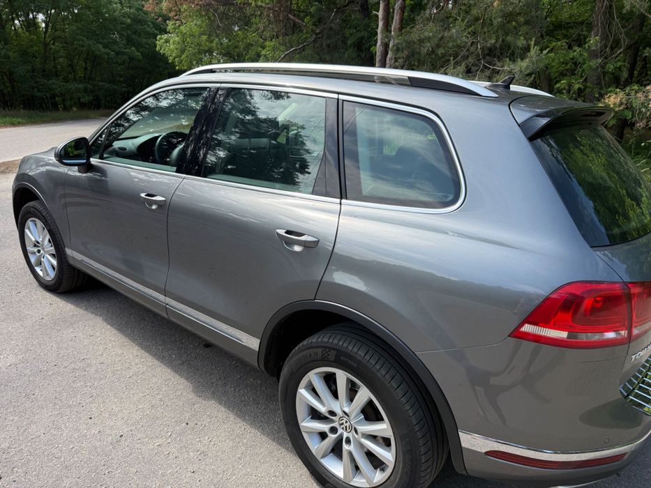 Volkswagen Touareg 2017 VIN WVGZZZ7PZHD043702 фото оголошення 8 з 19