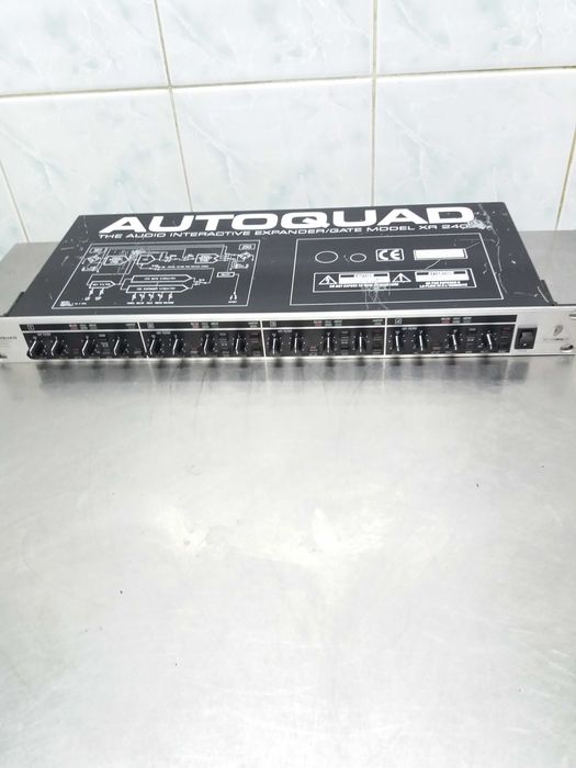 Процессор динамический универсальный Behringer XR-2400 AUTOQUAD