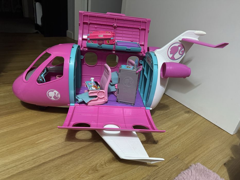Aviao da Barbie com acessorios