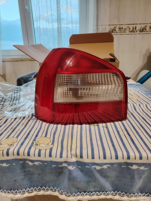 Farolim traseiro esquerdo Audi A3 8l