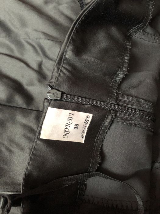 Sukienka 38 mala czarna studniowka satynowa