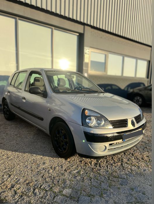 Renault Clio 2004