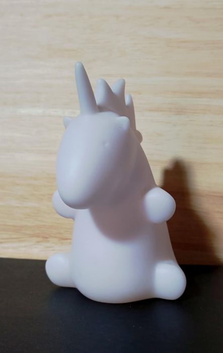 Lampka nocna jednorożec