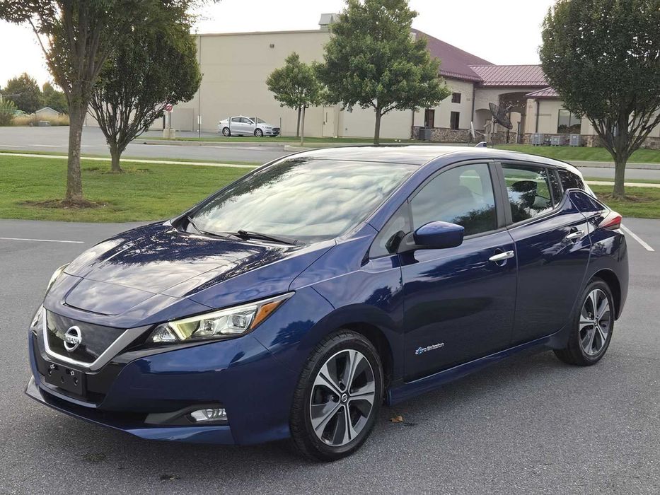 Nissan LEAF SV      2019