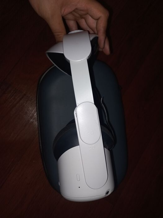Окуляри віртуальної реальності Meta Oculus Quest 2  256GB