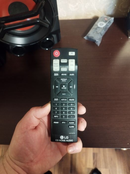 Музичний центр LG