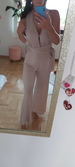 Kombinezon mally długi wiazany na plecach dekolt