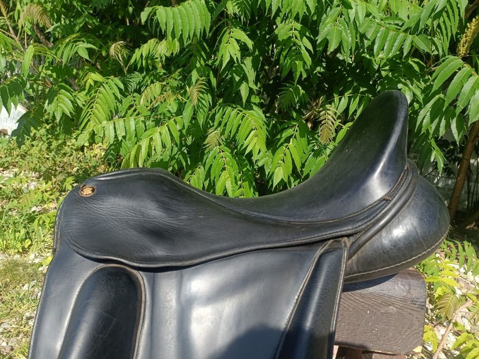 Siodło ujezdzeniowe Henning