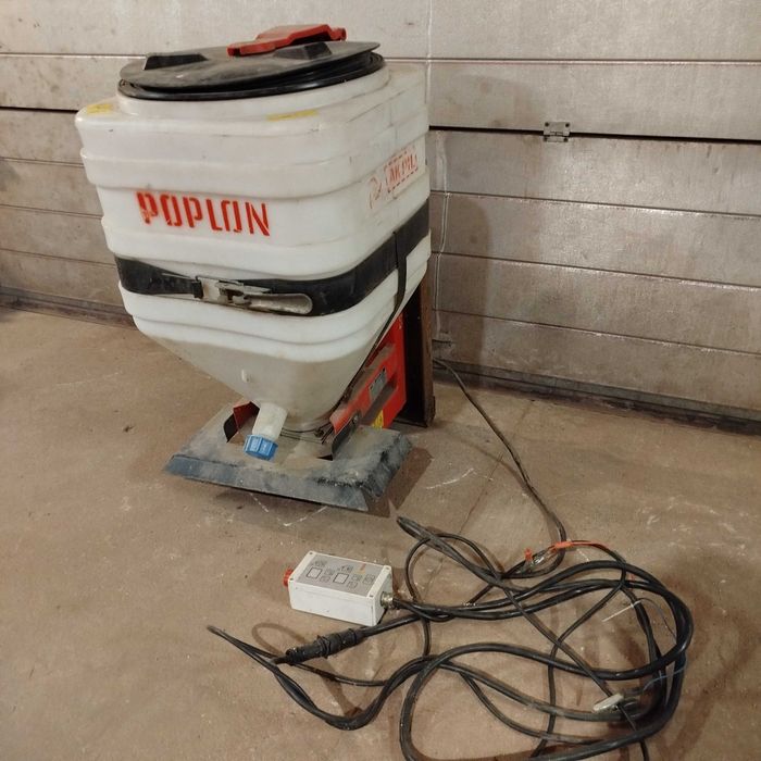 Siewnik poplonu AKPIL na 12 V