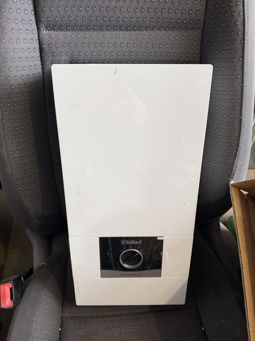 електричний проточний водонагрівач Vaillant electronicVED