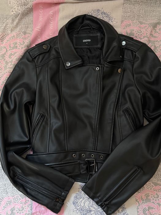 Кожанка в новому стані