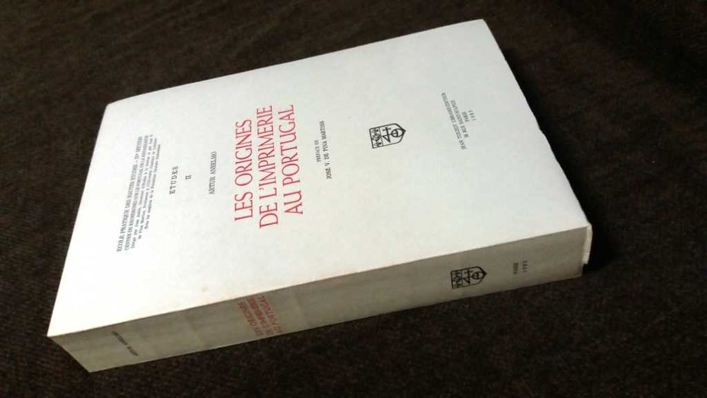 ARTE E ARQUITETURA. Biombos Namban, Cisterciences e Imprensa