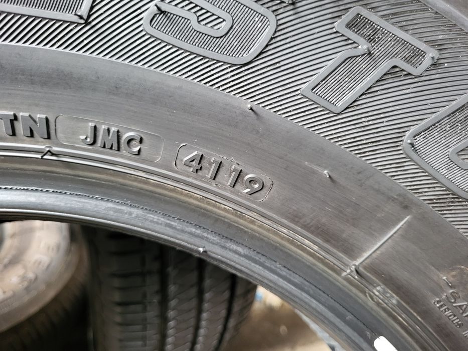 Opony letnie 195/80/15 Bridgestone 7,5mm