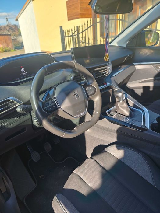 Peugeot 3008 Polecam