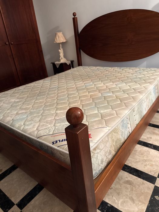 Cama casal madeira maciça