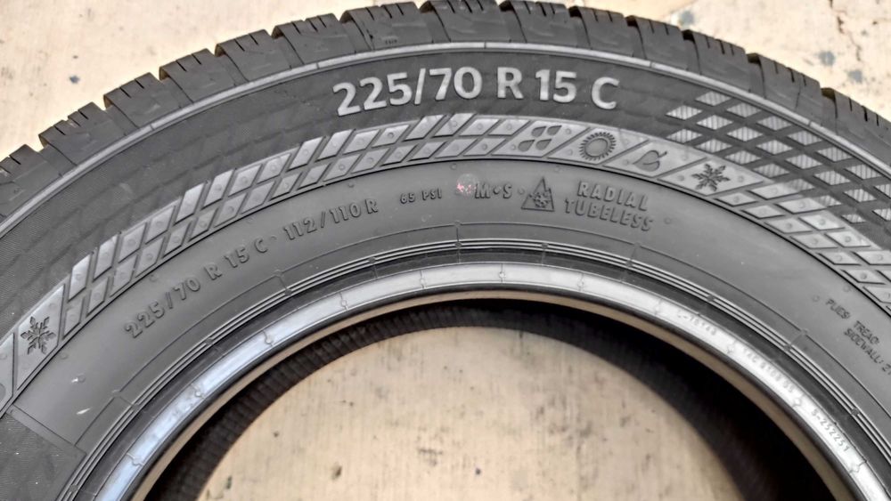 Шини 225/70R15C Continental. стан нових Всесезонні