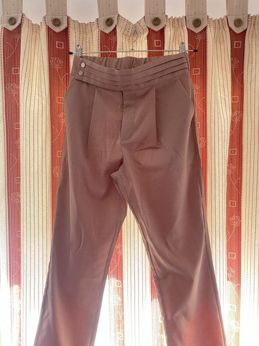 Peças de roupa praticamente novas