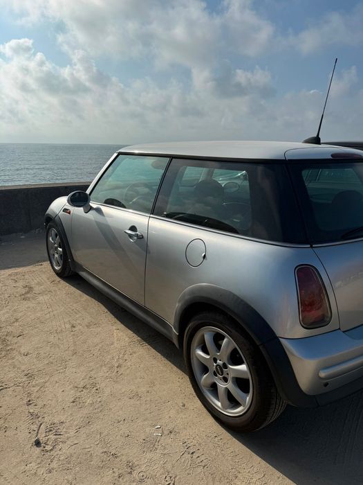 Carro mini cooper