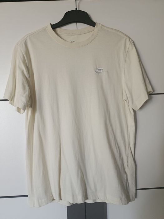 Tshert The NIKE Tee