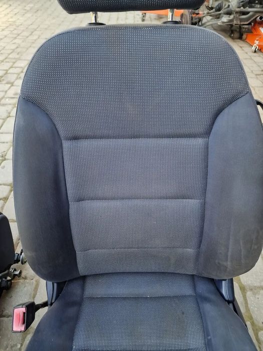 fotel przód prawy lewy audi a3 8l 3d