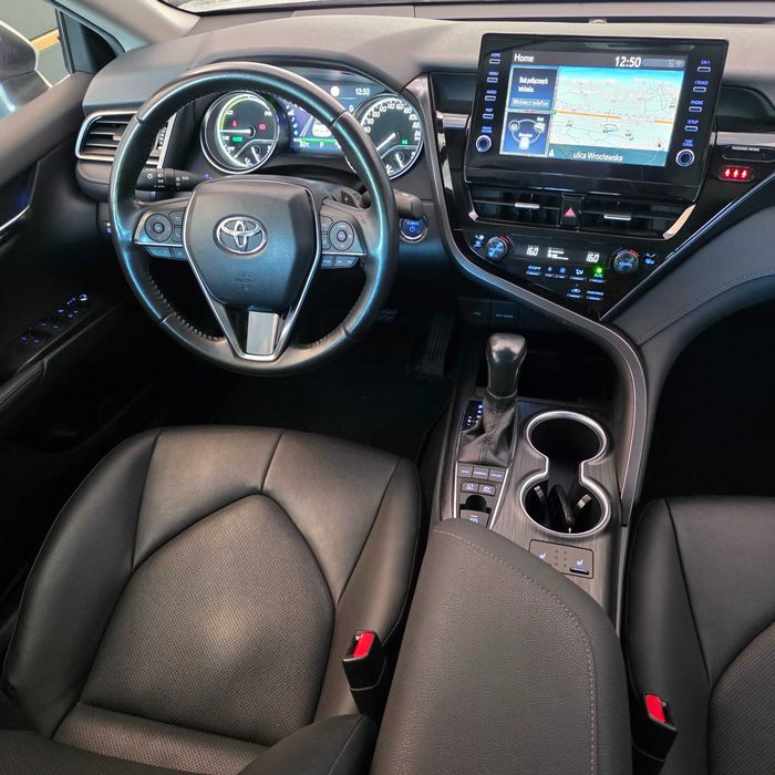 Wynajem wypozyczalnia samochodow aut Toyota Camry 2.5 Benzyna/Hybryda