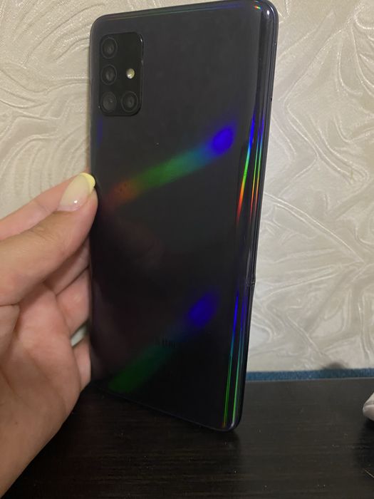Samsung a51 ( гарний стан )