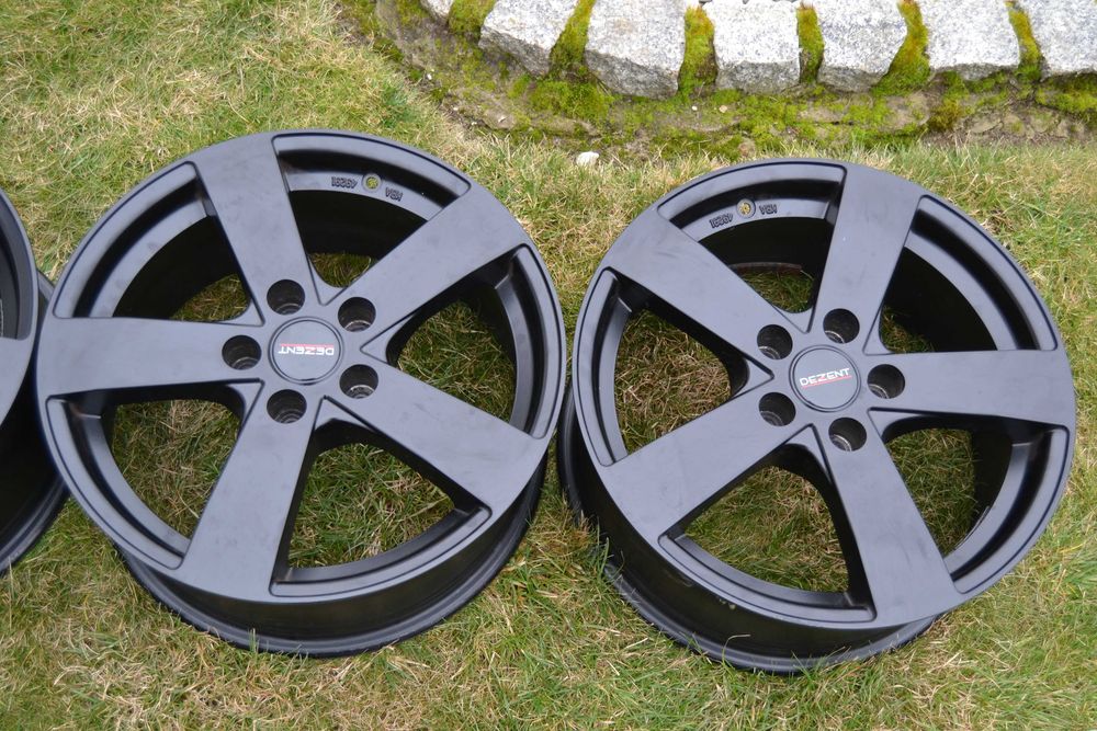 Felgi alu Toyota Rav 4 17cali 5x114,3 et38 ładne komplet rav4 Dezent