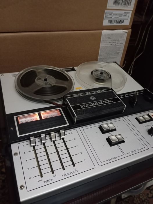 Катушечний магнітофон Комета 212-Олімпійська