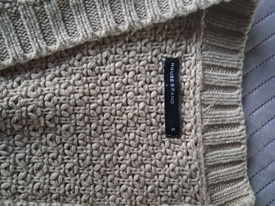 Ciepły i gruby kardigan beżowy House gruby splot