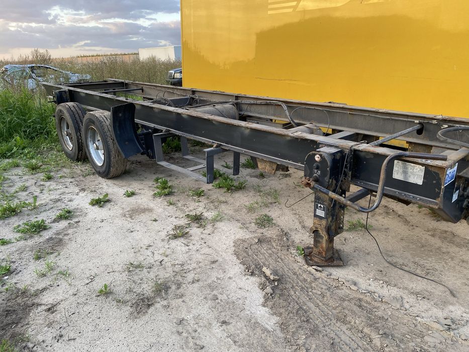 Przyczepa do zabudowy , tandem