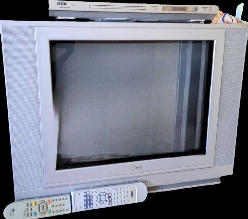 Продам телевізор LG Flatron та DVD-програвач BBK