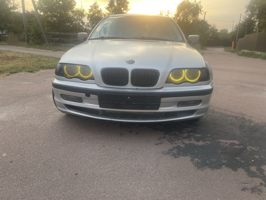 Продам BMW E46 седан