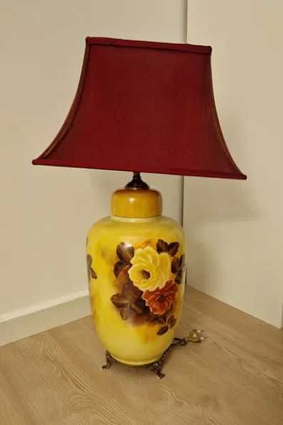 Candeeiro de sala: peça de autor assinada e pintada à mão